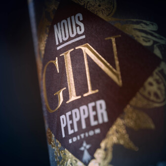 Produktfotografie-Nous-Gin-Detail-Flasche-165101